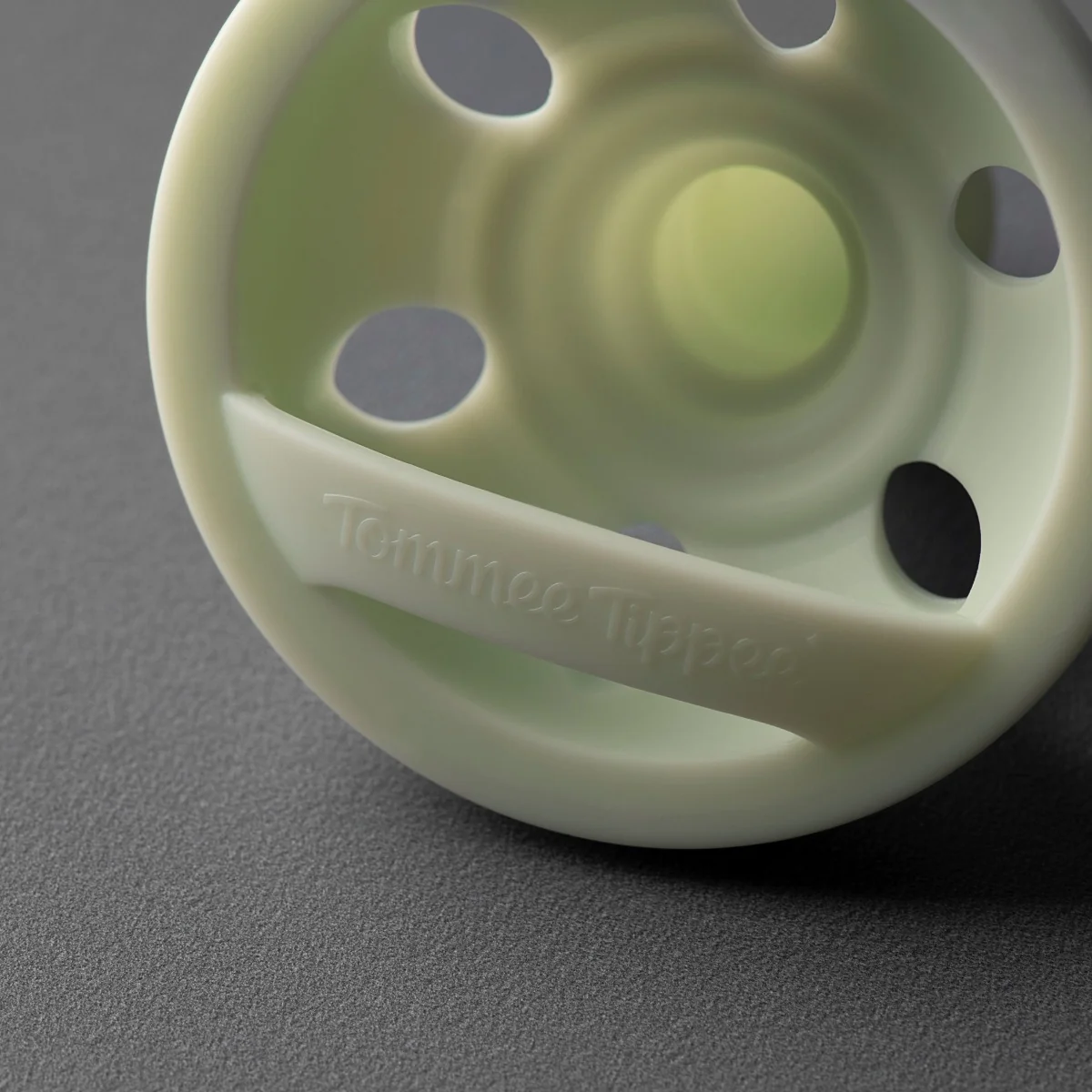 Tommee Tippee Silikónový Cumlík Breast-like 0-6m, 2 ks 2 ks
