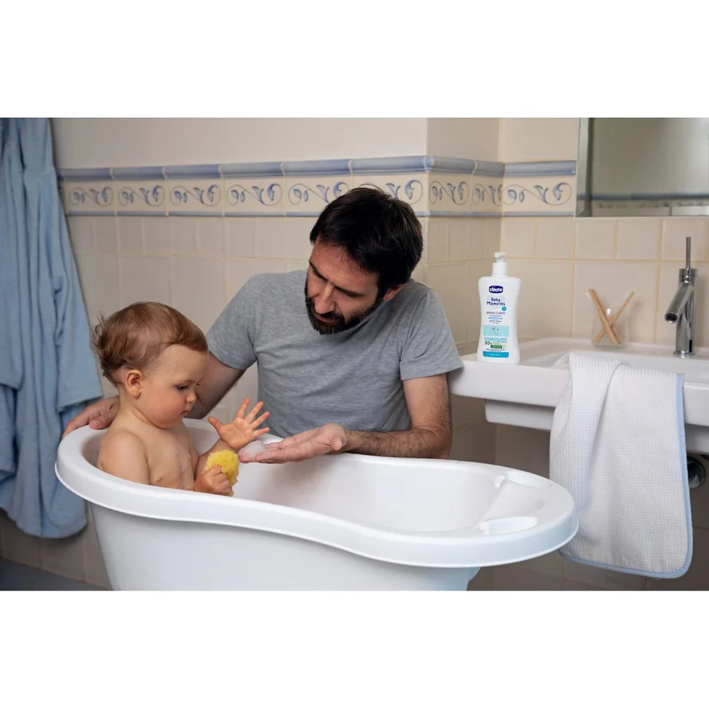 CHICCO Šampón na telo s dávkovačom Baby Moments Protection 93% prírodných zložiek 750 ml 1×750 ml, šampón na telo