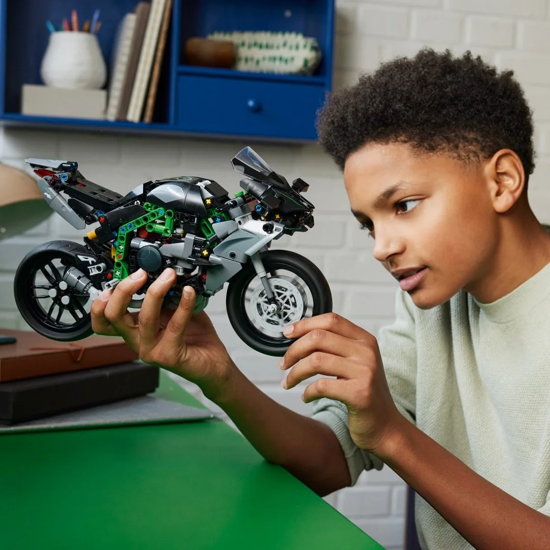 LEGO® Technic™ 42170 Motorka Kawasaki Ninja H2R