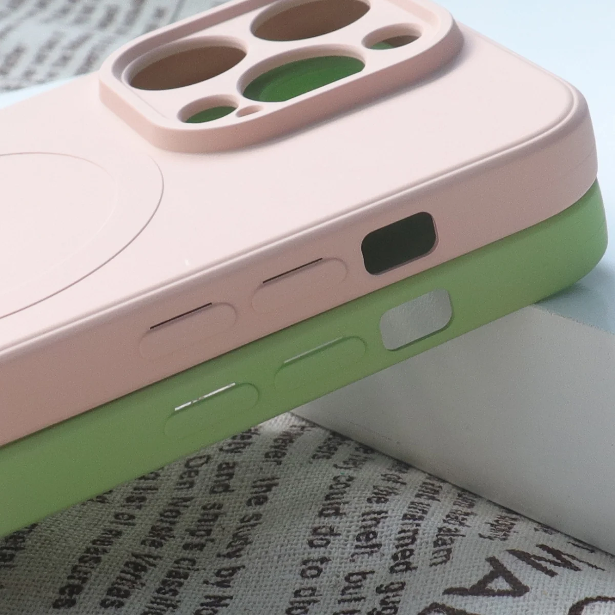 MG Silicone Magsafe kryt na iPhone 13 Pro, ružový
