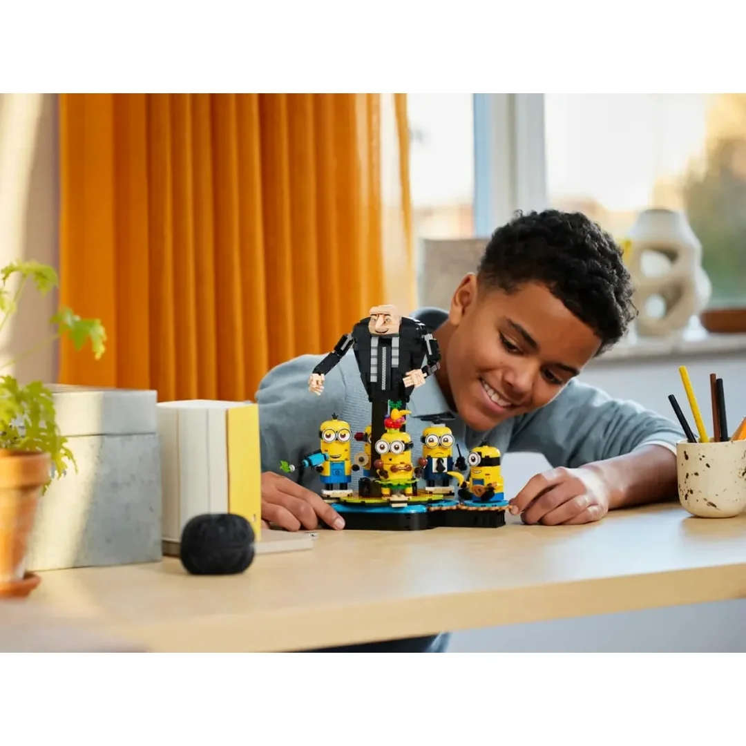 LEGO® Ja, zloduch 4 75582 Gru a Mimoni z kociek