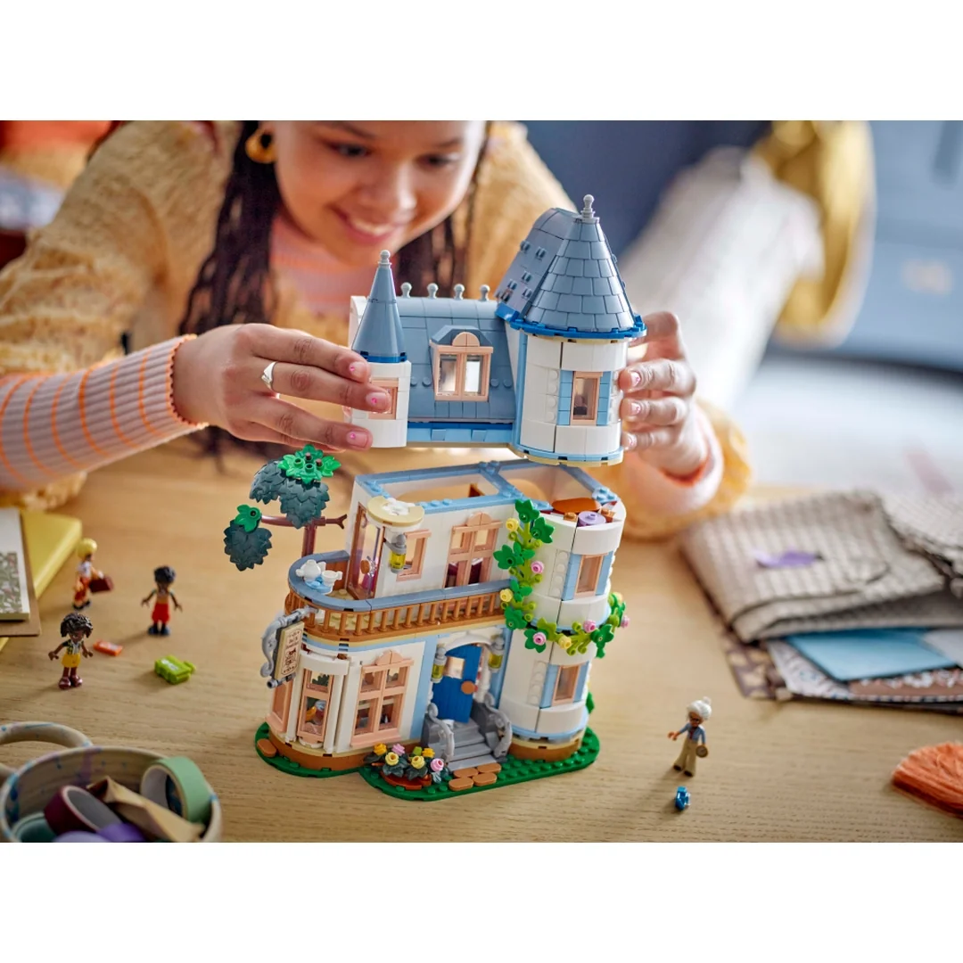 LEGO® Friends 42638 Hotel na zámku