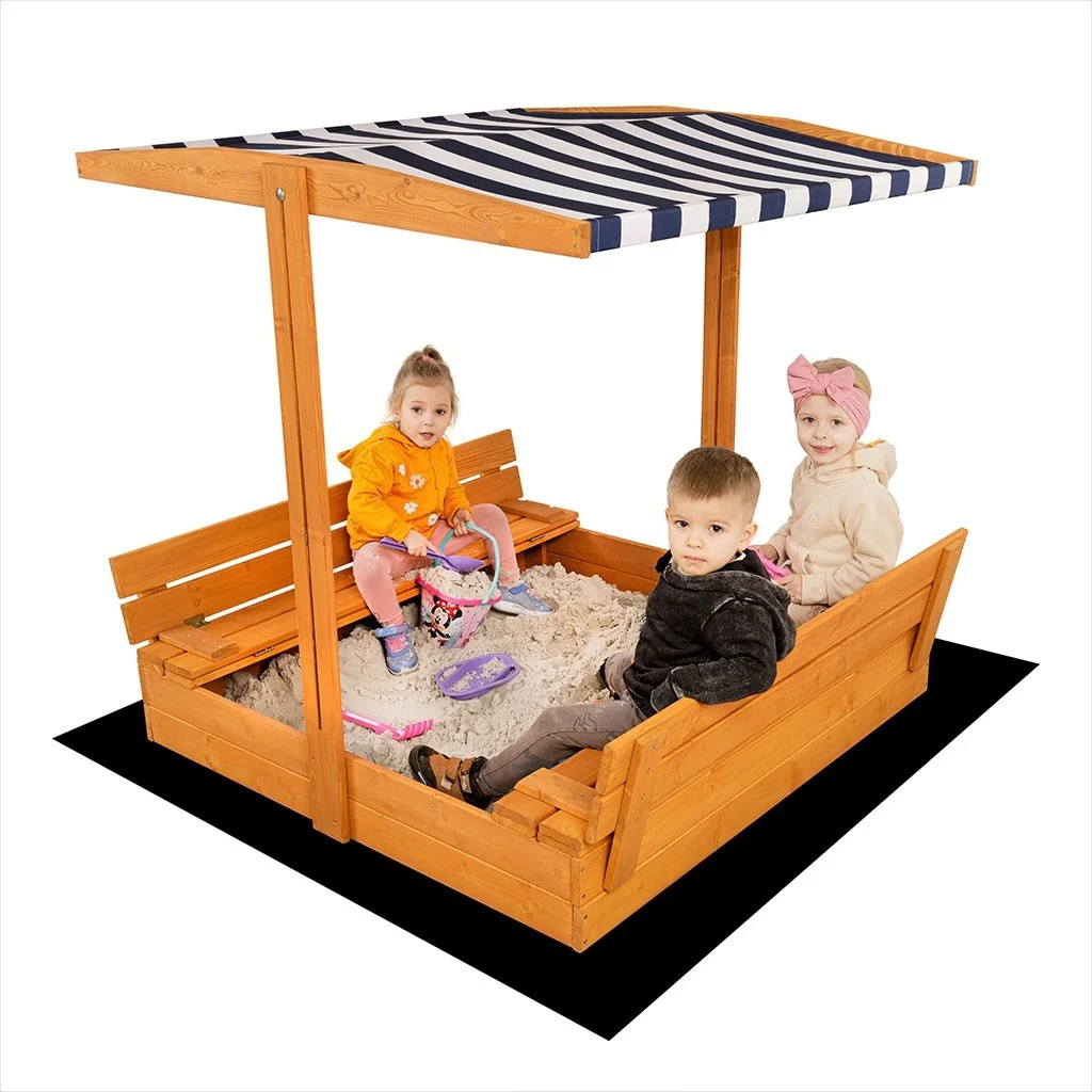 Detské drevené uzatvárateľné pieskovisko s lavičkami a strieškou Baby Mix 120x120 cm