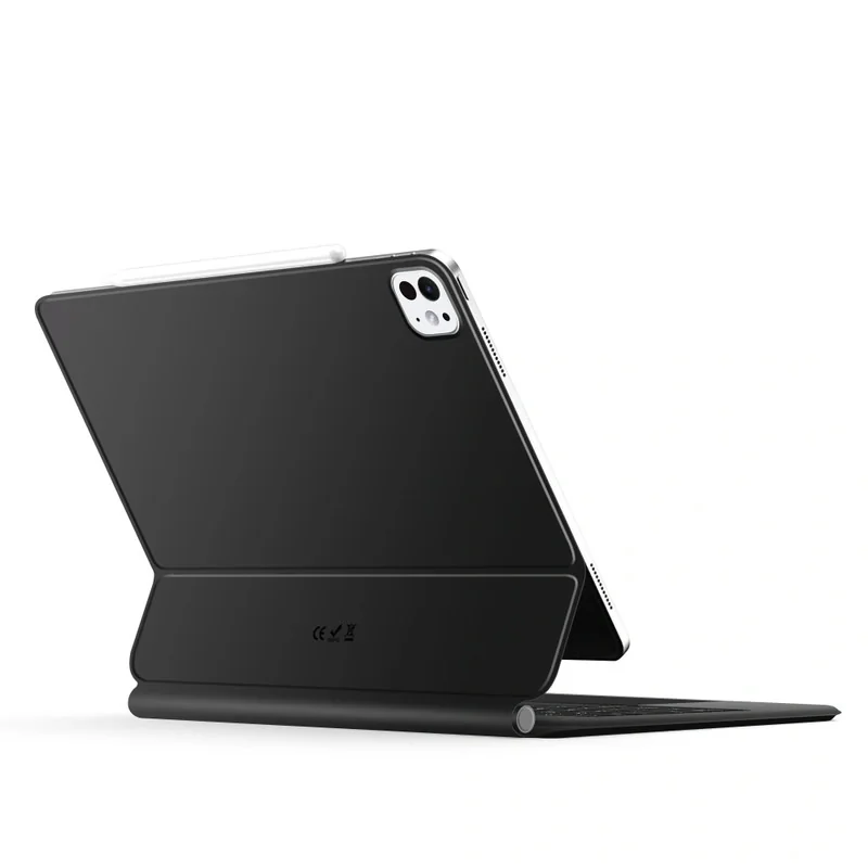 Tech-Protect Smartcase Keyboard puzdro s klávesnicou na iPad Pro 11'' 5-6gen 2024-2025, čierne 5-6gen 2024-2025, čierne