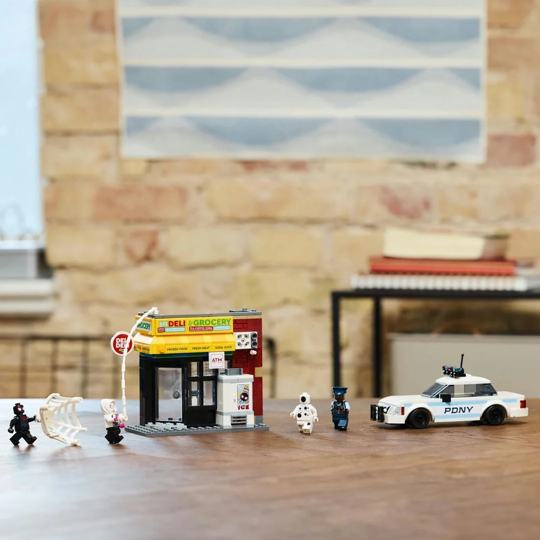 LEGO® Marvel 76311 Spider-Verse: Miles Morales vs. Škvrna