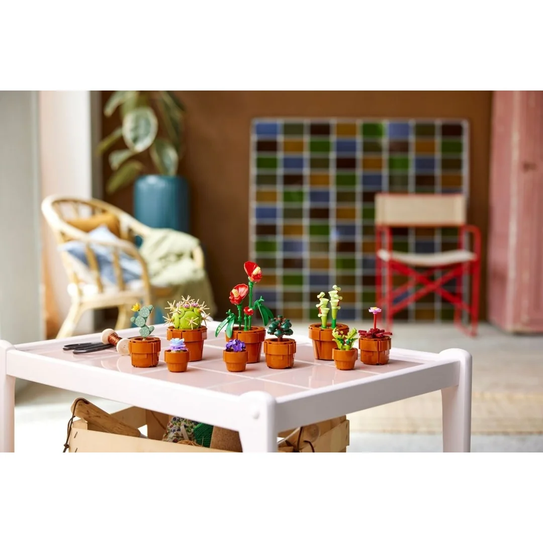 LEGO® Botanicals 10329 Miniatúrne rastliny