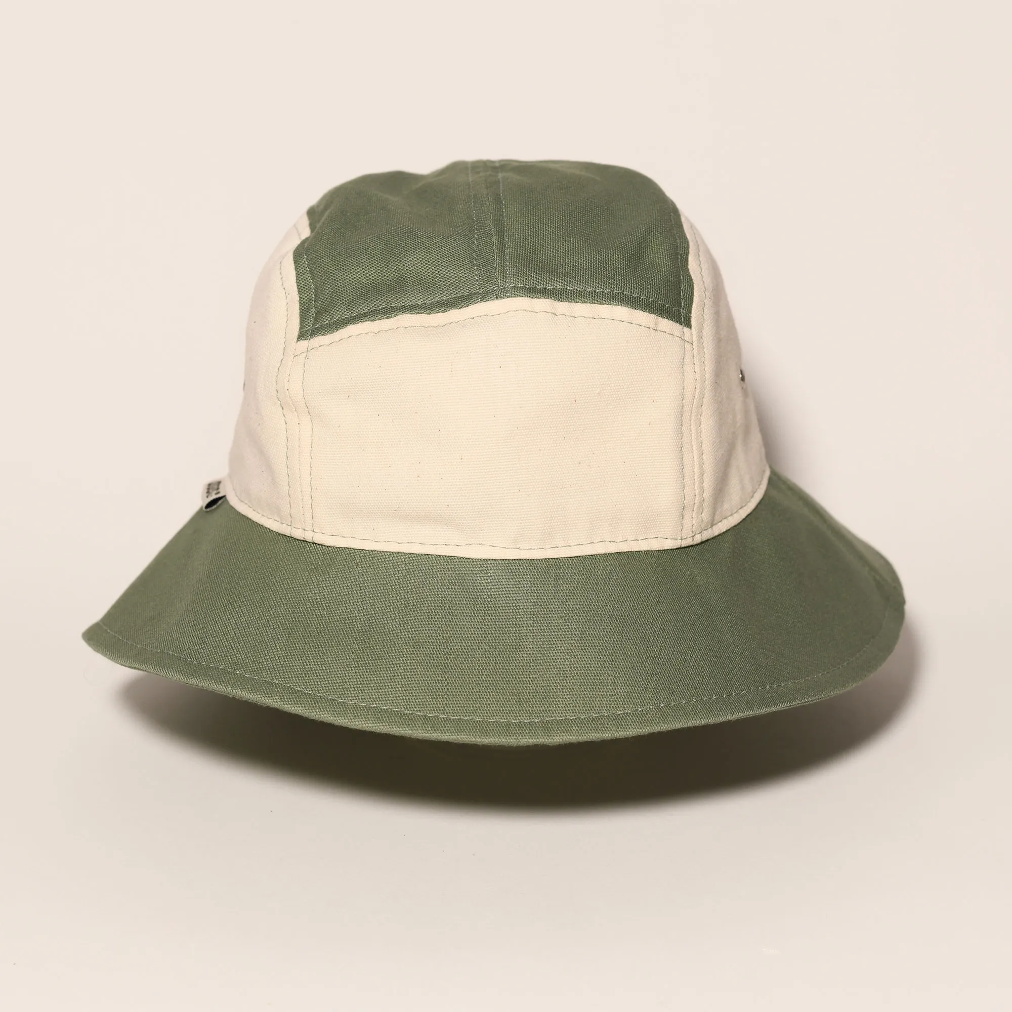 KiETLA klobúčik s UV ochranou 0-1 rok - Natural / Green 1×1 ks, detský klobúčik