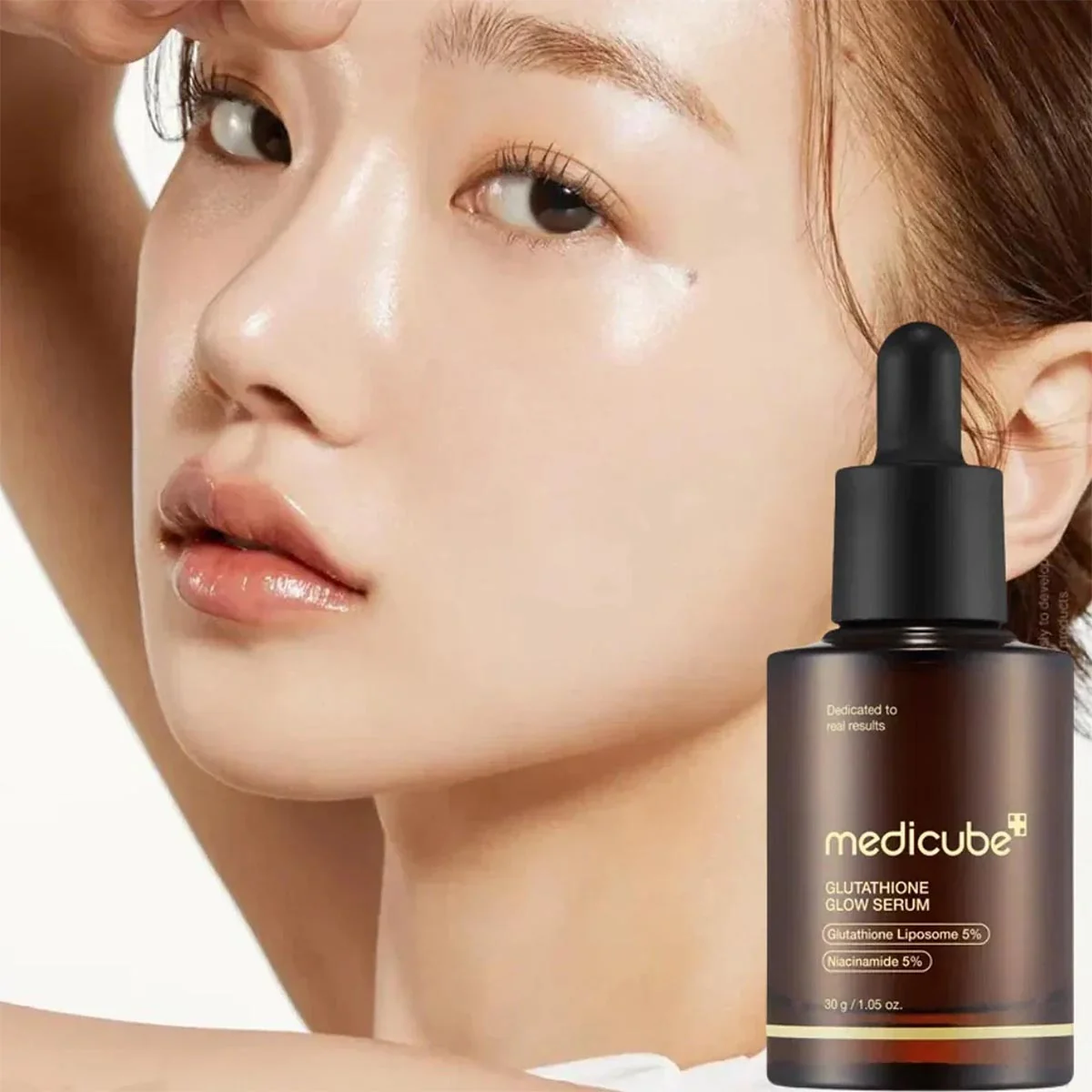 Medicube AGE-R Glutathione Glow Serum rozjasňujúce anti-age sérum 30g