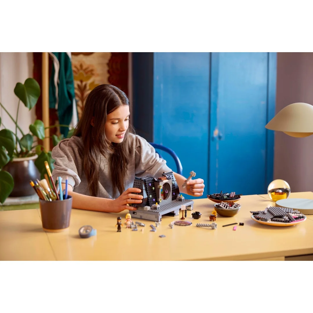 LEGO® Wednesday 76781 Izba Wednesday a Enid