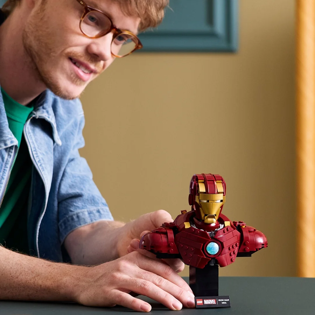 LEGO® Marvel 76327 Busta Iron Man MK4