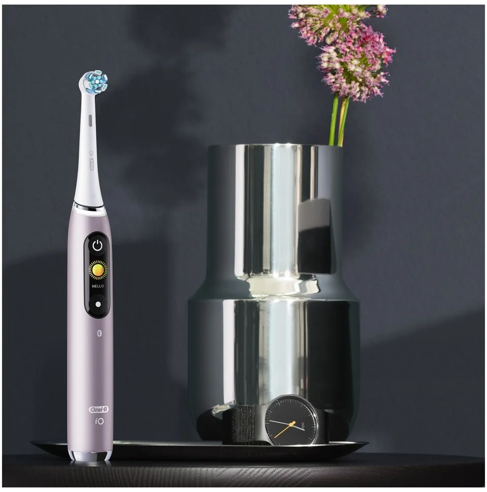 Oral B EK iO Series 9 Rose Quartz + držiak zubnej kefky + cestovné púzdro 1×1 set, elektroniícká zubná kefka