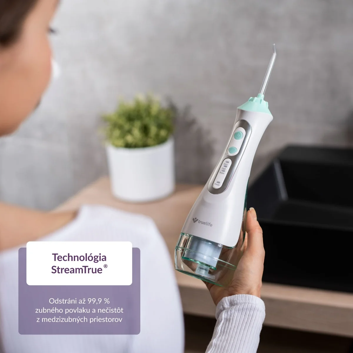 TrueLife AquaFloss Lite 1×1 ks, elektrická ústna sprcha