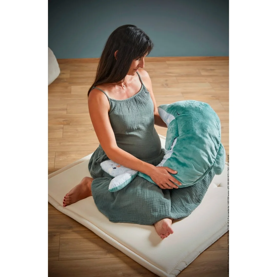 Kaloo Petit Calme Podporný vankúš s levanduľou pre mamičku a bábätko Delfín 60 cm