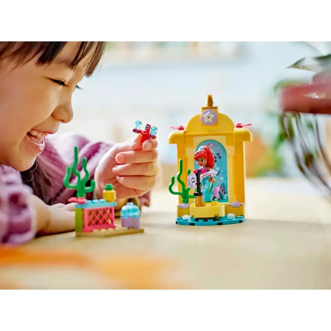 LEGO® Disney™ 43235 Ariel a jej hudobné pódium