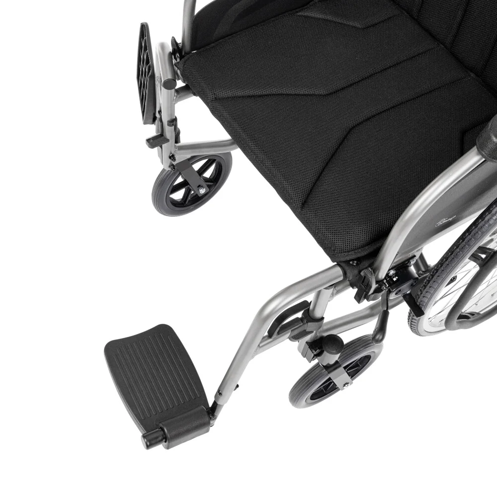 Skladací hliníkový invalidný vozík Simple-Tim s plnými kolesami Šírka - 48 cm