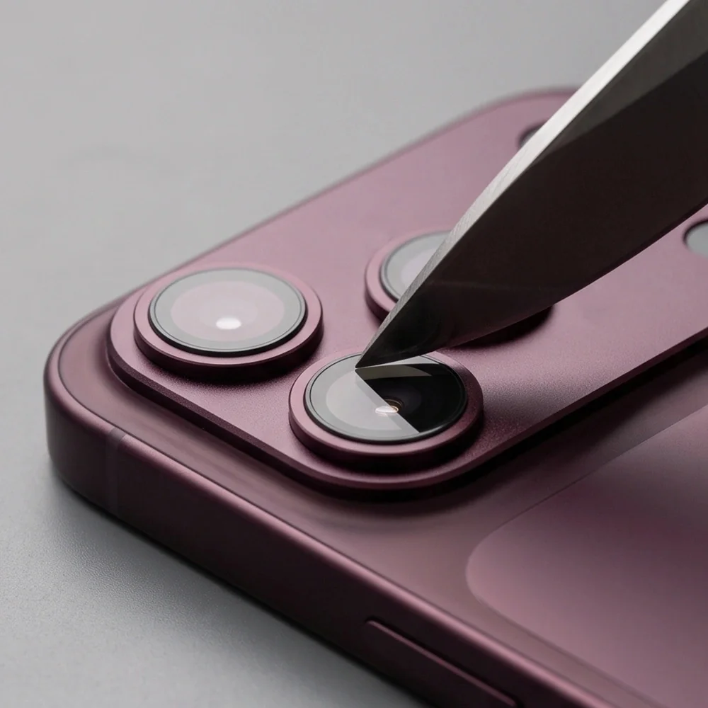 Tech-Protect CamFull Fit ochranné sklo na kameru na iPhone 18 Pro Max, bordové