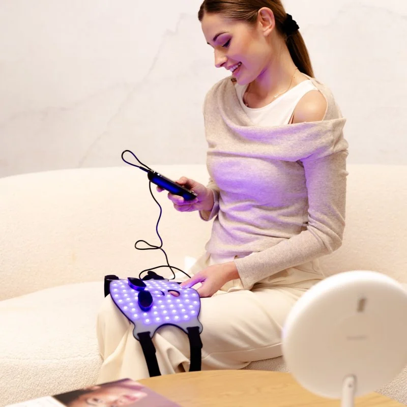 innoGIO gIOperfect silikónová ošetrujúca LED maska na tvár GIO-780