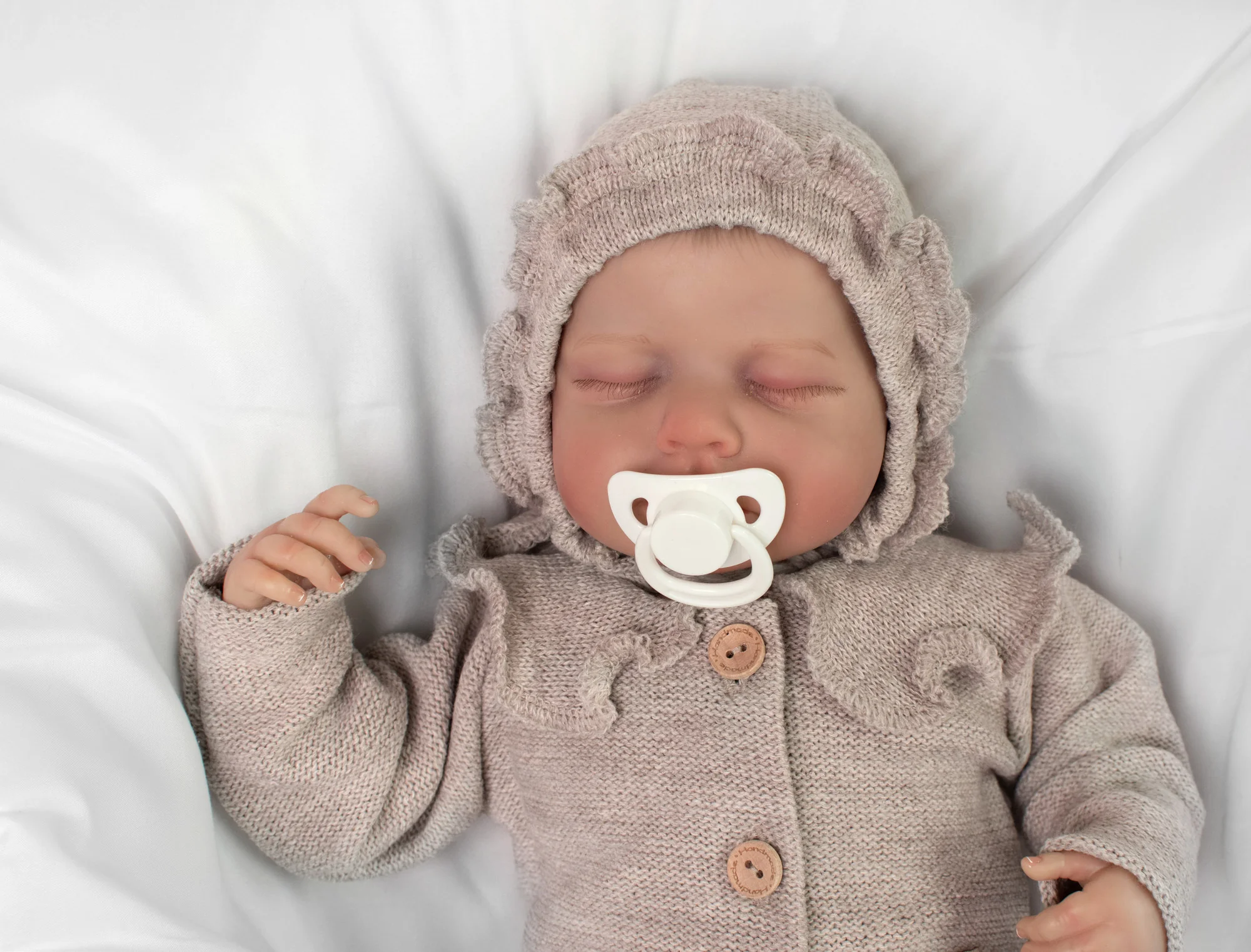 Pletená čiapočka na zaväzovanie bonetka Girl, Hand Made Baby Nellys, bežová