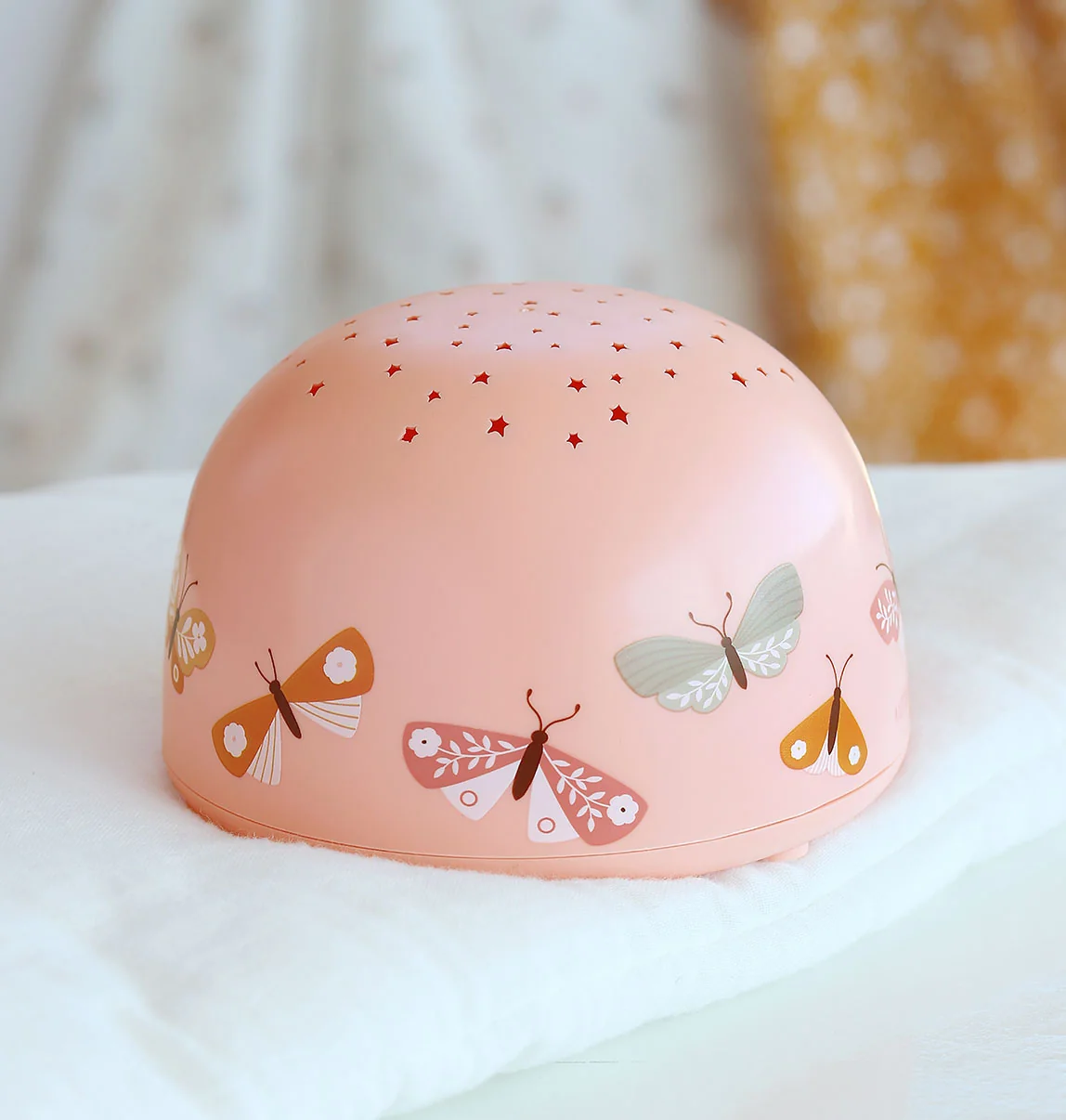 A Little Lovely Company - lampa s projektorom - motýliky