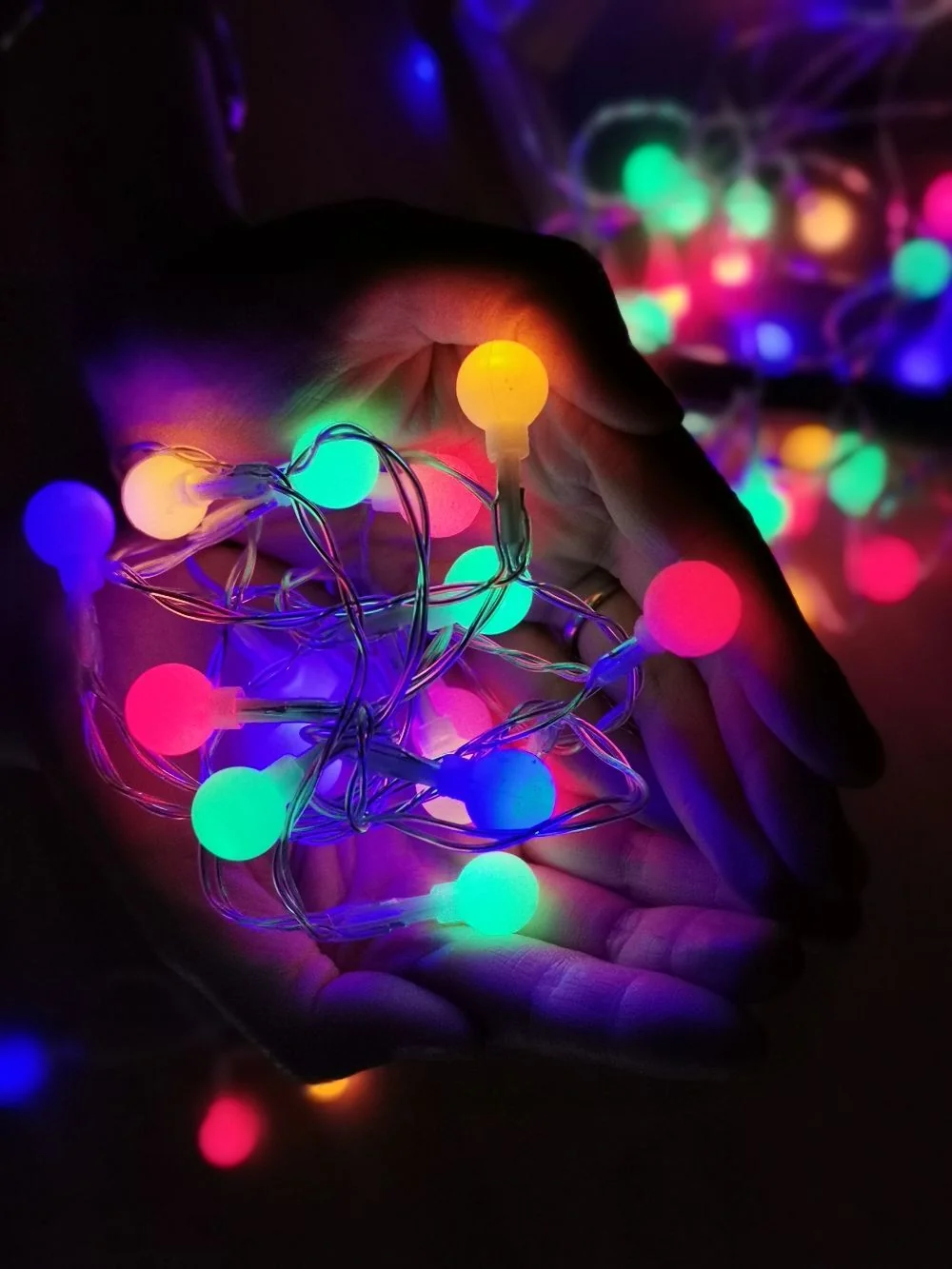 Modee Lighting LED vianočná reťaz 100 LED 10m multicolor bobule