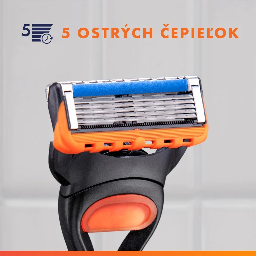 Gillette darčeková sada Fusion5: pánsky holiaci strojček s 5 čepeľami, 1 náhradná hlavica, gél na holenie 1 set