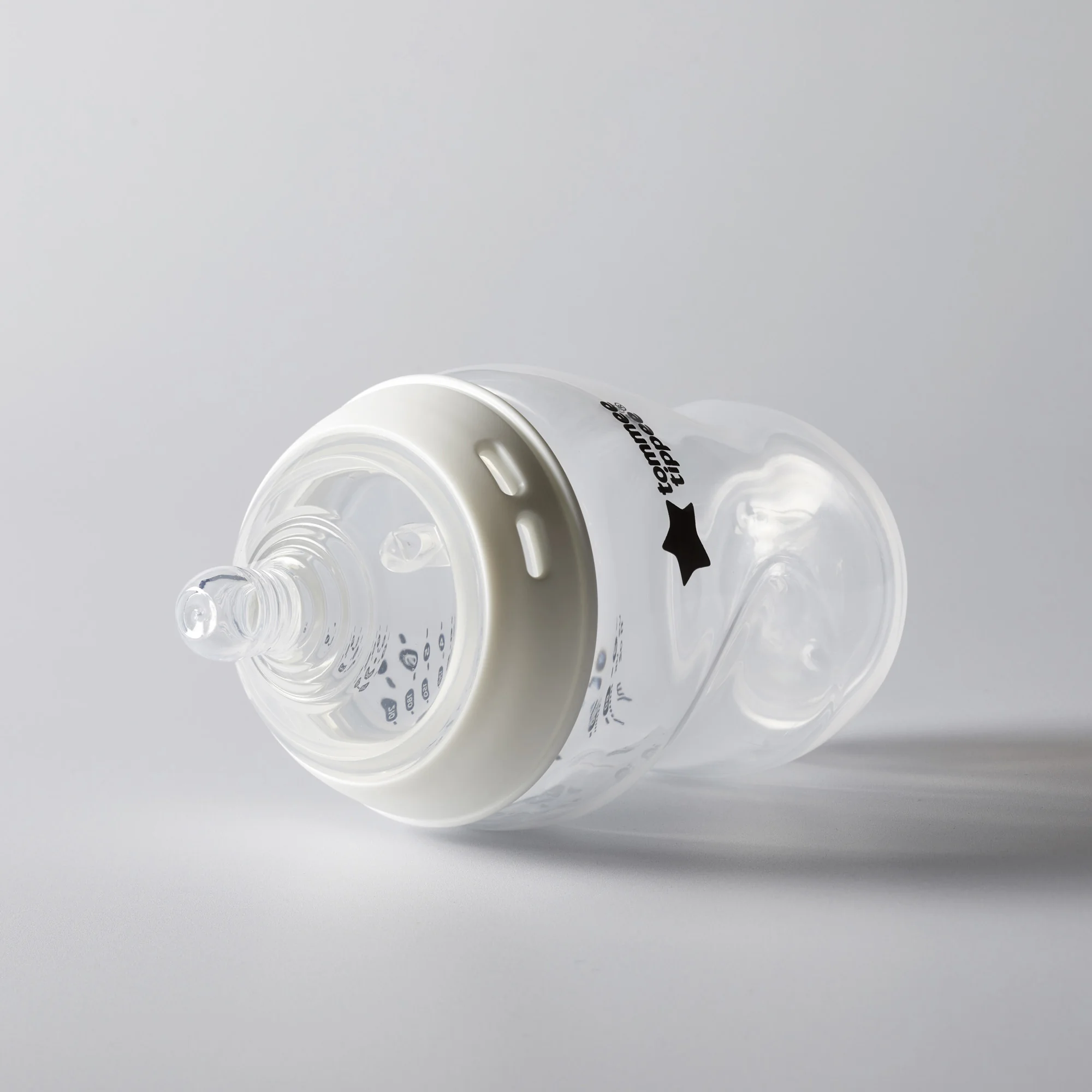 Tommee Tippee Natural Start Samosterilizačná Dojčenská Fľaša s ANTI-COLIC cumlíkom Pomalý Prietok 260 ml 0m+ 1 ks