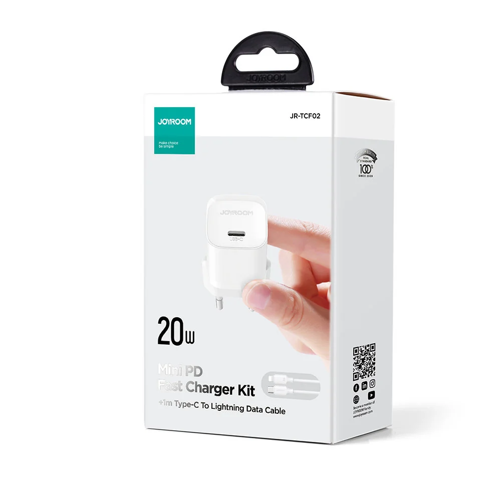 Joyroom JR-TCF02 sieťová nabíjačka 20W + kábel USB-C / Lightning, biela a