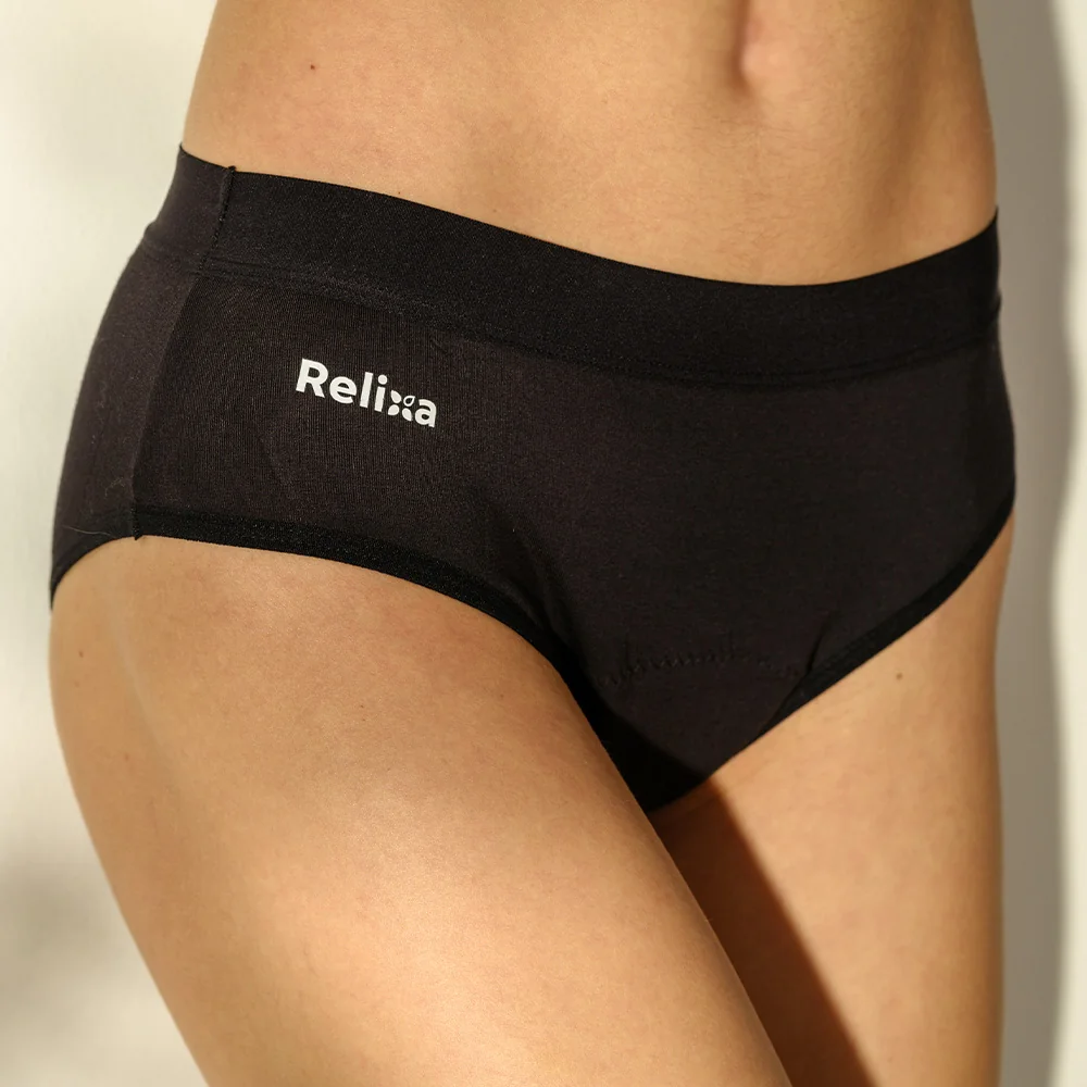 Relixa, menštruačné nohavičky so širokou mäkkou gumou v páse, HIPSTERS, čierne, 5xl Silná absorp., prateľné, XS-6XL