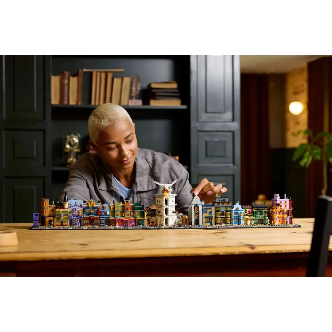 LEGO® Harry Potter™ 76444 Čarodejnícke obchody v Šikmej uličke