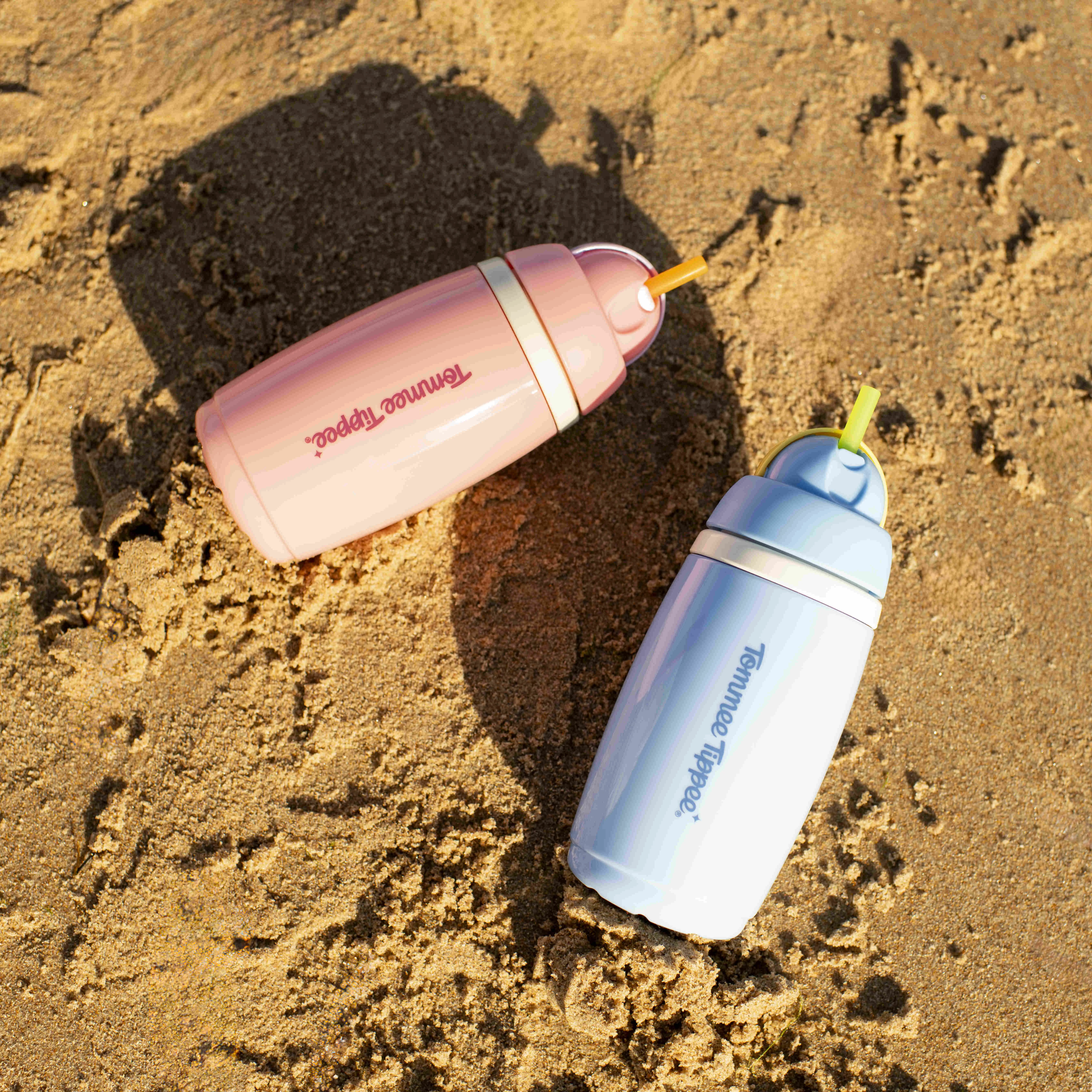Tommee Tippee Active hrnček so slamkou, 266 ml, 12m+, modrý 266 ml
