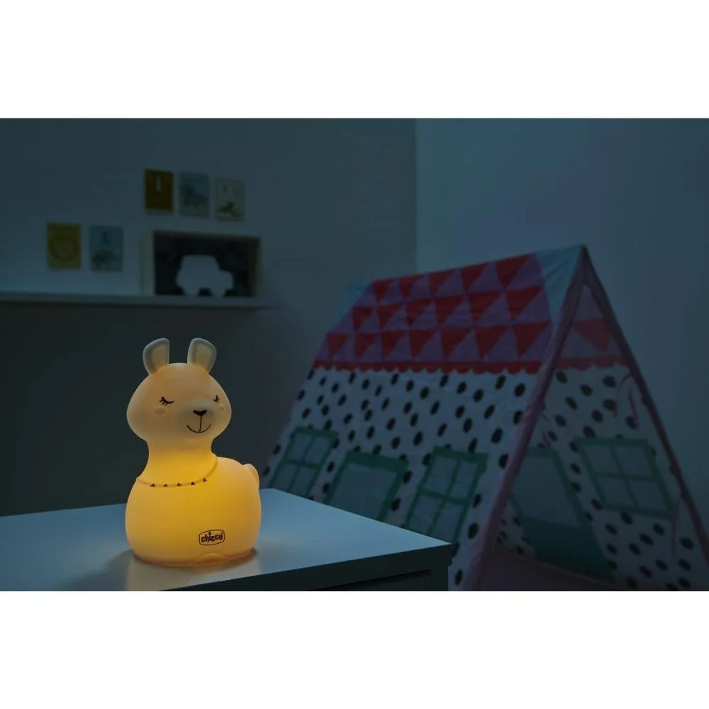 Chicco silikónové nočné svetielko Lama, USB nabíjateľné