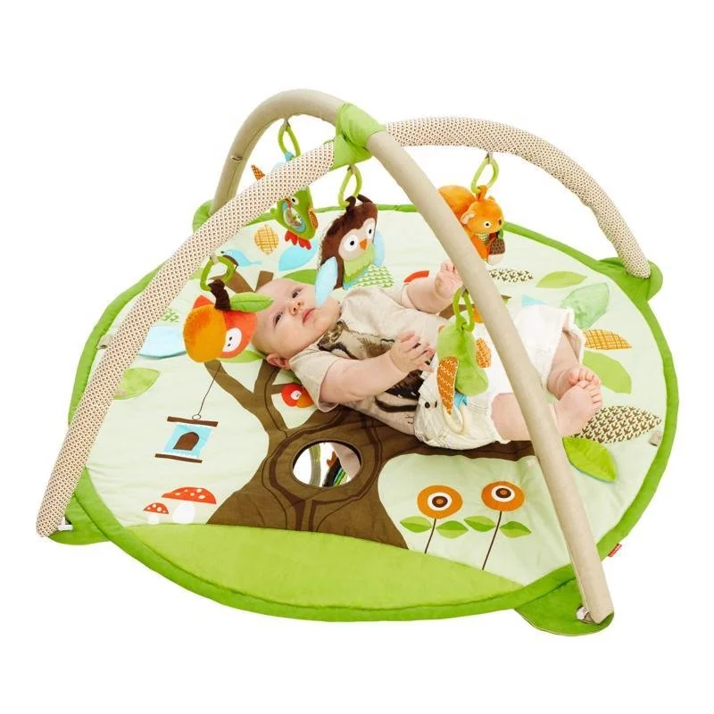 Deka na hranie 5 hračiek, vankúšik Treetop Friends green-brown 0m+
