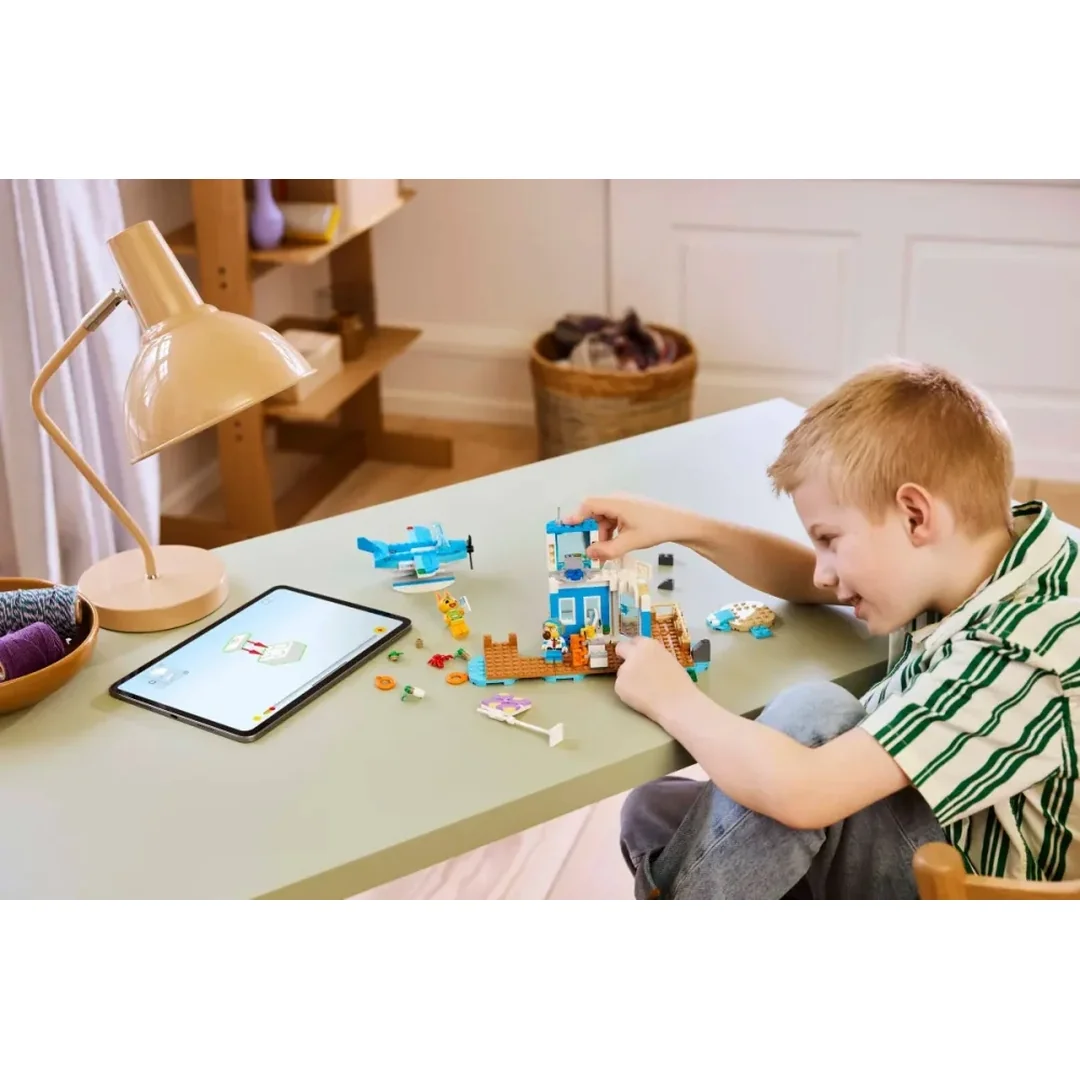 LEGO® Animal Crossing™ 77051 Let s Dodo Airlines