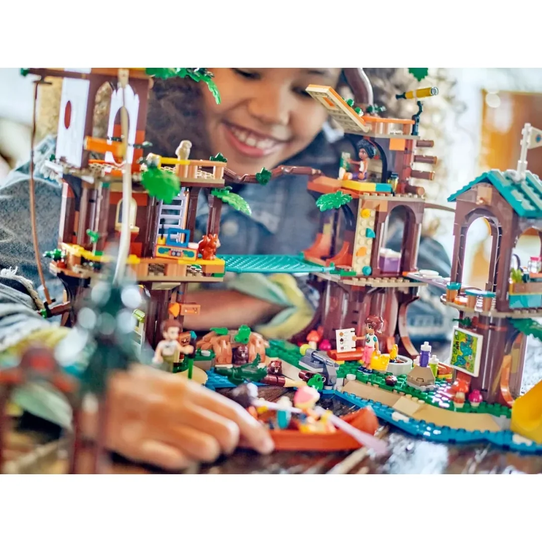 LEGO® Friends 42631 Dobrodružný tábor - dom na strome