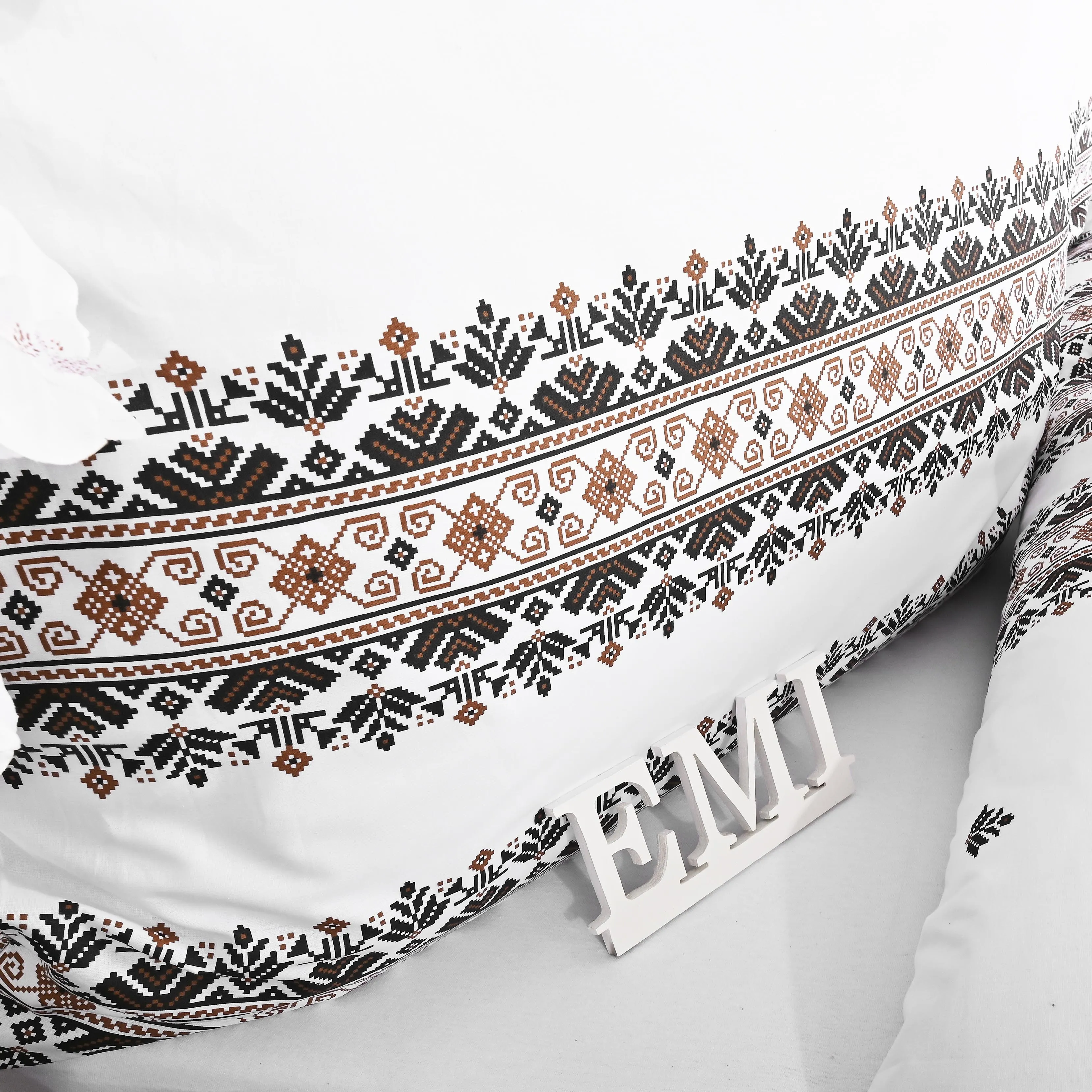 EMI posteľné obliečky bavlnené Dorota hnedé 1×1 set, posteľné obliečky