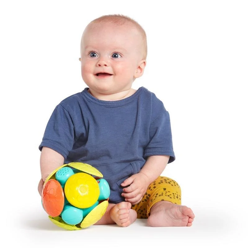 Hračka Oball™ Wobble Bobble 3m+