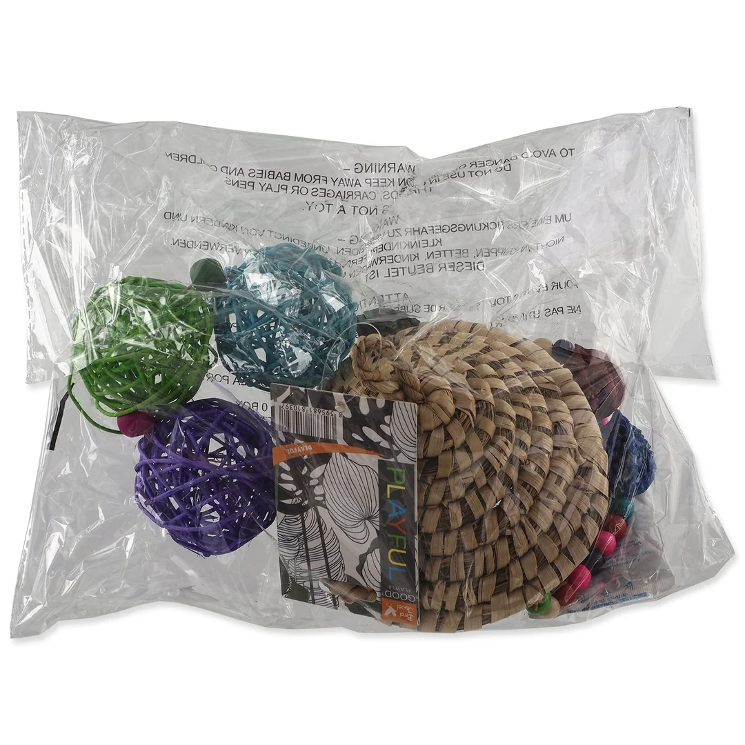 Hračka Bird Jewel závesná s povrazmi a dvierkami farebná 50x14cm