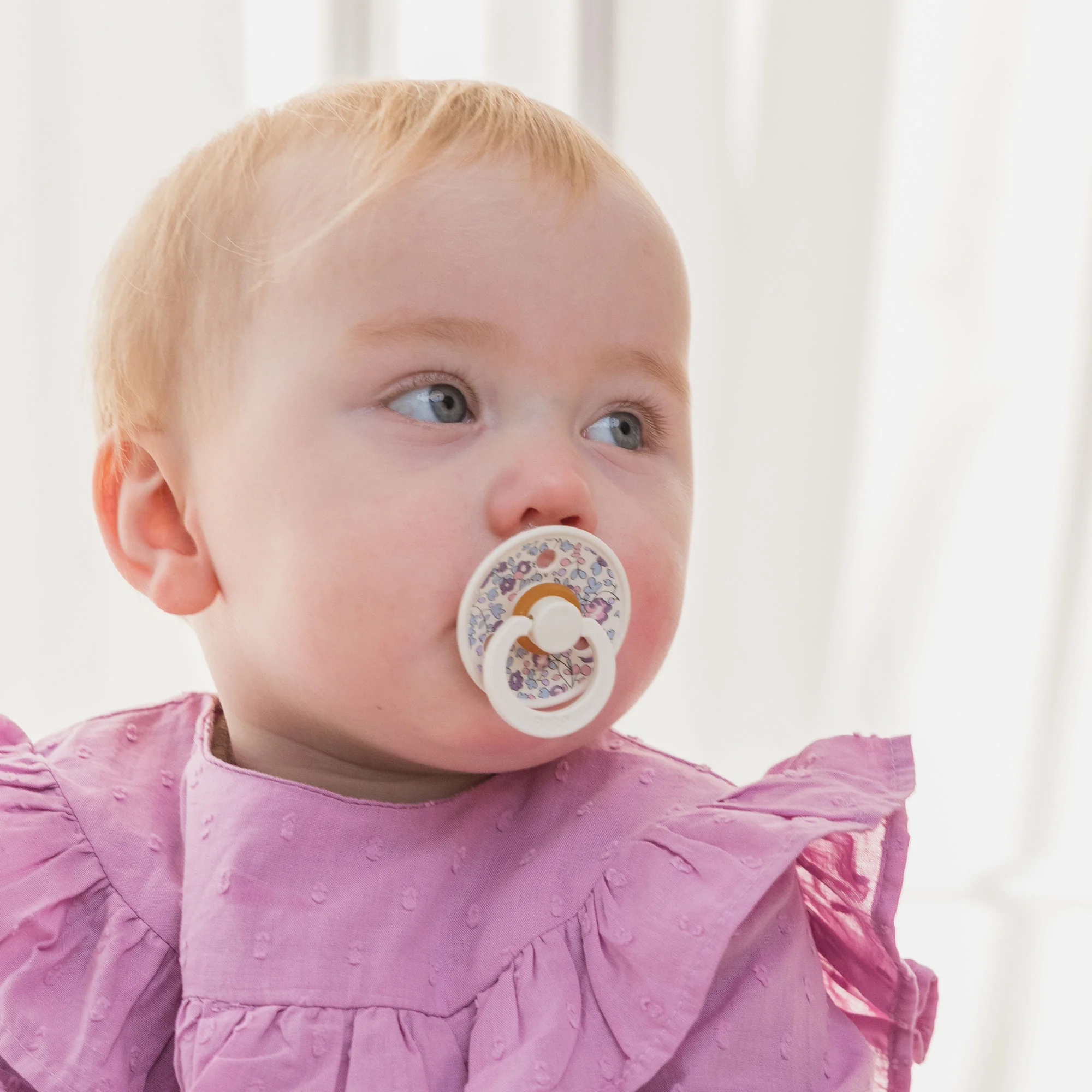 BIBS x LIBERTY Colour symetrické cumlíky z prírodného kaučuku 2ks veľkosť 1 - Baby Blue / Steel Blue