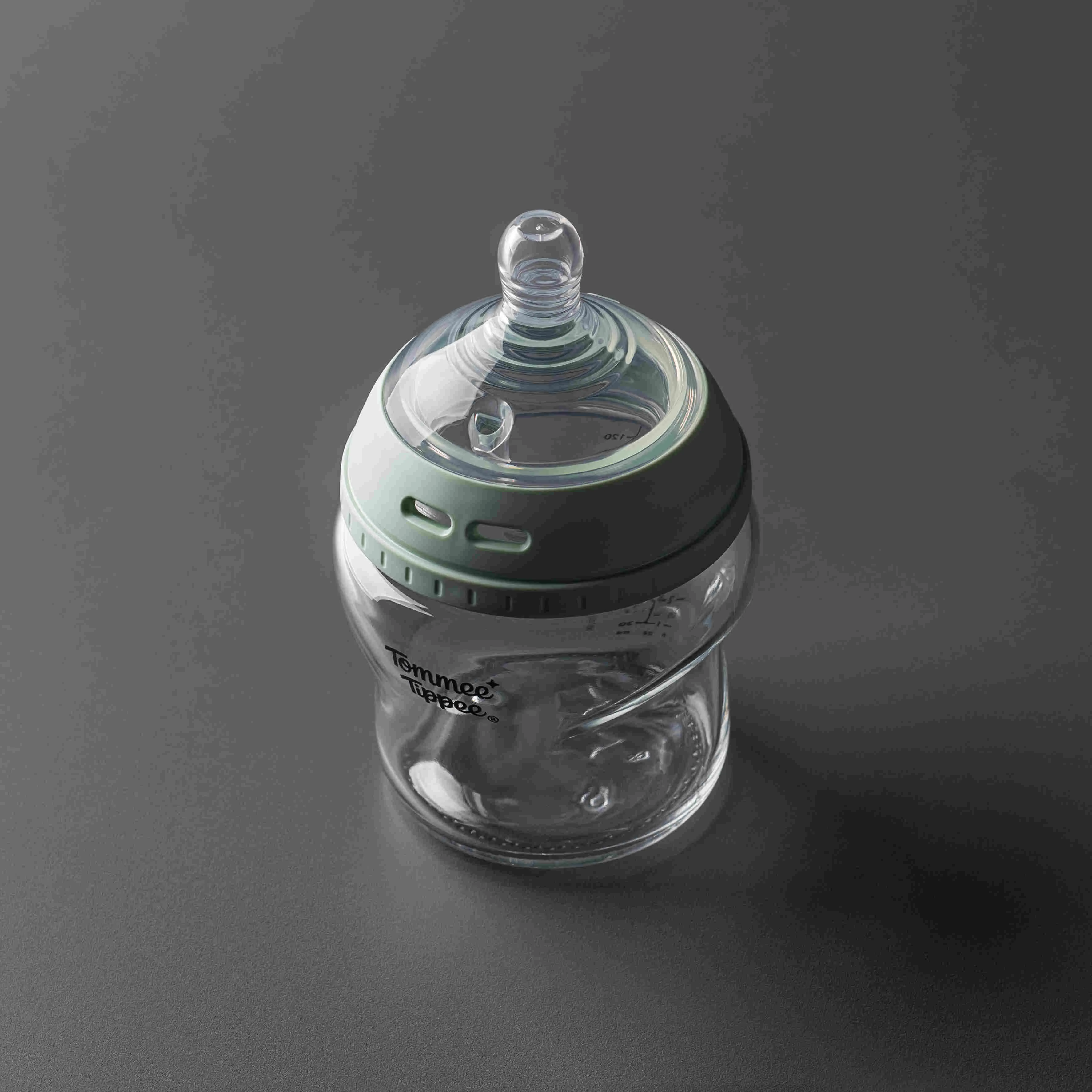Tommee Tippee Natural Start ANTI-COLIC novorodenecký starter kit samosterilizačných sklenených flaštičiek, 0m+, zelená 150 ml + 250 ml