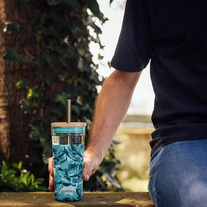 Quokka Liquid Cube pohár so slamkou 540 ml, water flowers