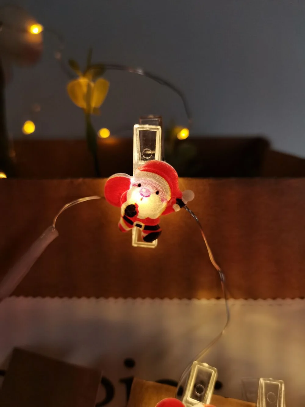Modee Lighting LED dekorácia 10 LED 90cm štipce mikuláš 2xAA batérie