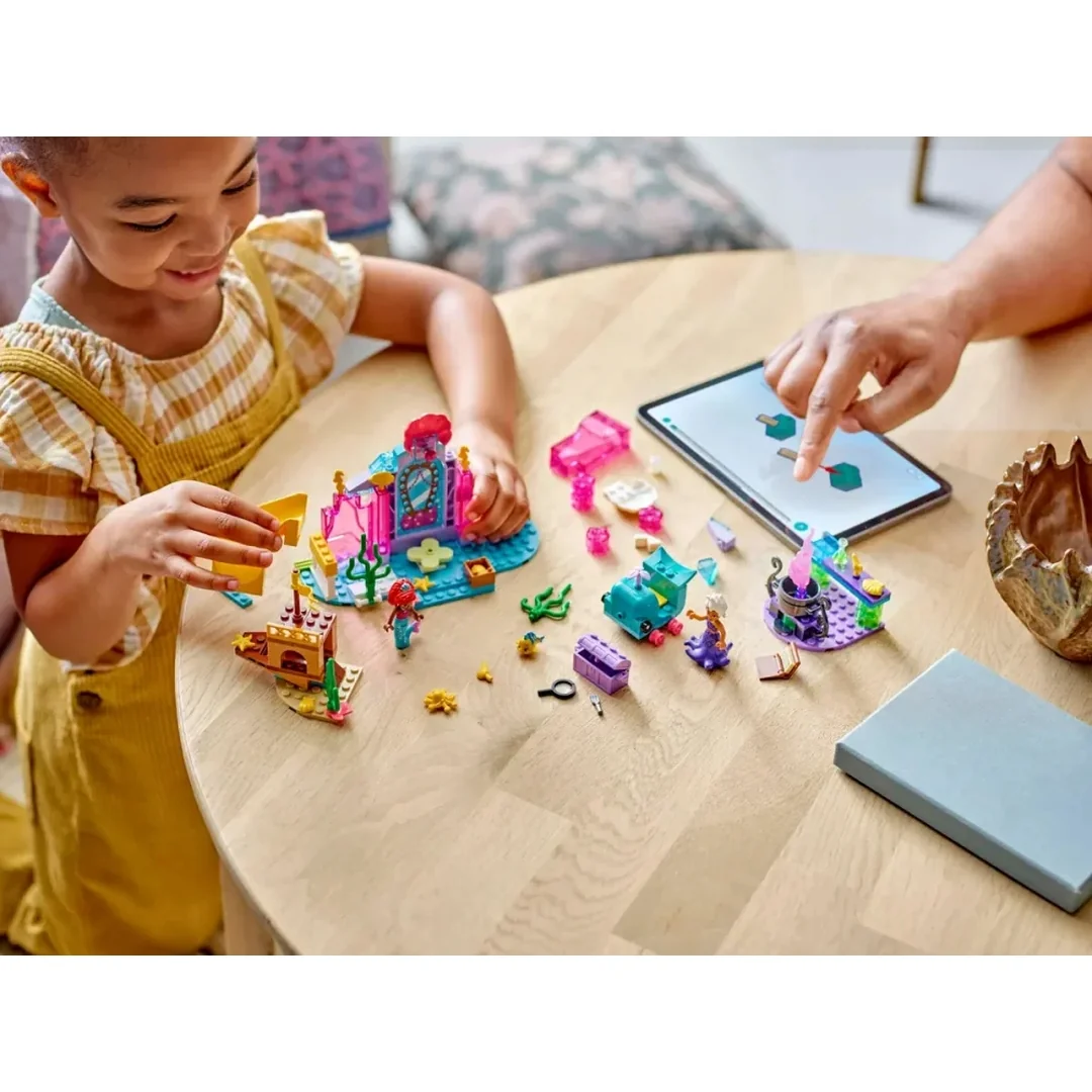 LEGO® Disney™ 43254 Ariel a jej krištáľová jaskyňa