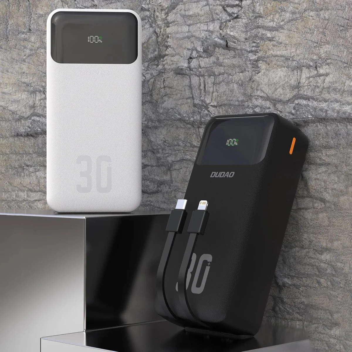 Dudao K15MAX Power Bank 30000mAh USB / USB-C / Lightning + vstavané ká ble 22.5W, čierny