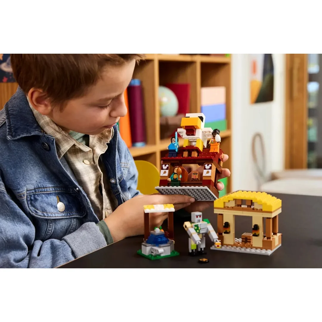 LEGO® Minecraft® 21273 Balón v podobe Ghasta a útok na dedinu