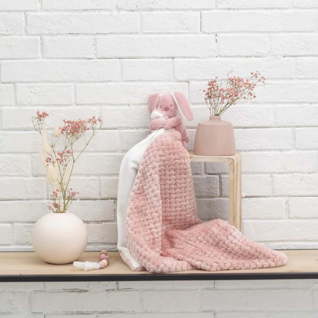 Deka plyšová s maznáčikom Lapidou old pink pineapple + white 50cm x 50cm