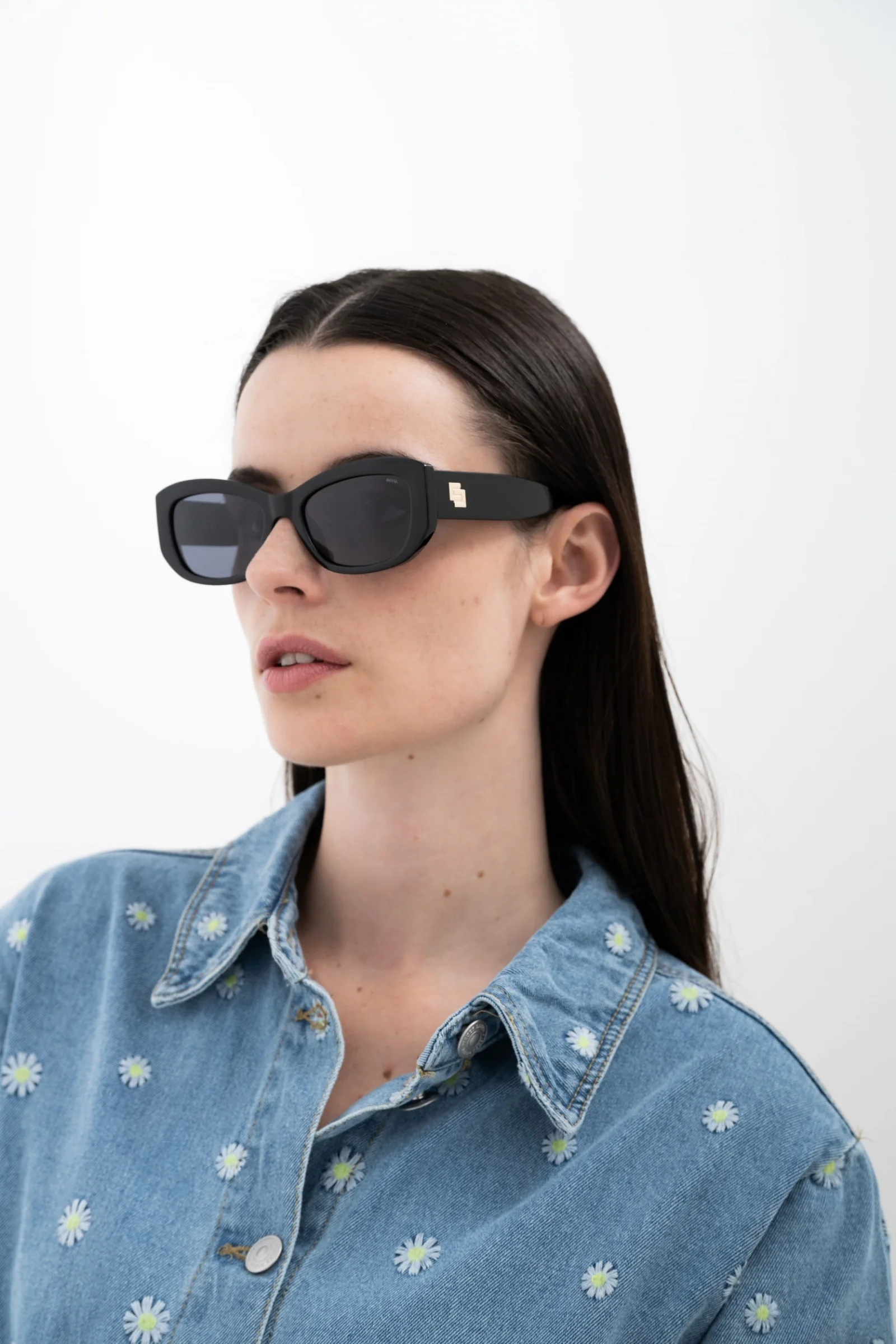INVU. Fashion IB22554A Dámske slnečné okuliare