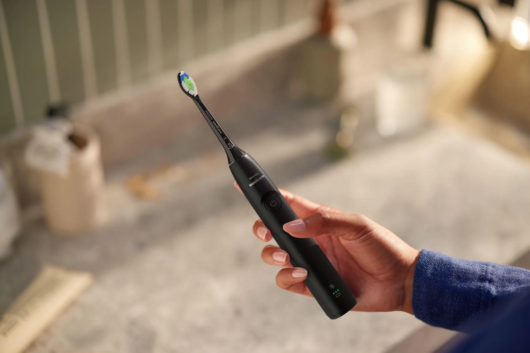 Philips Sonicare 5300
HX7101/02 1×1 ks, sonická elektrická zubná kefka