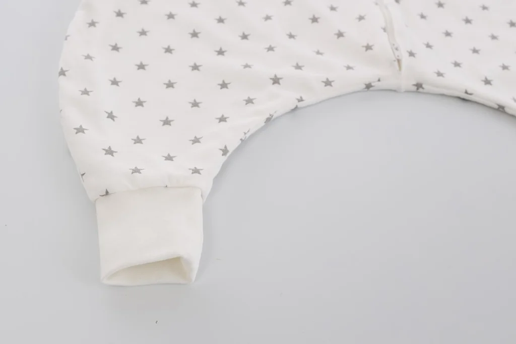 TRÄUMELAND Letný spací vak „to Go“ Sternchen grau 92 cm 1×1 ks
