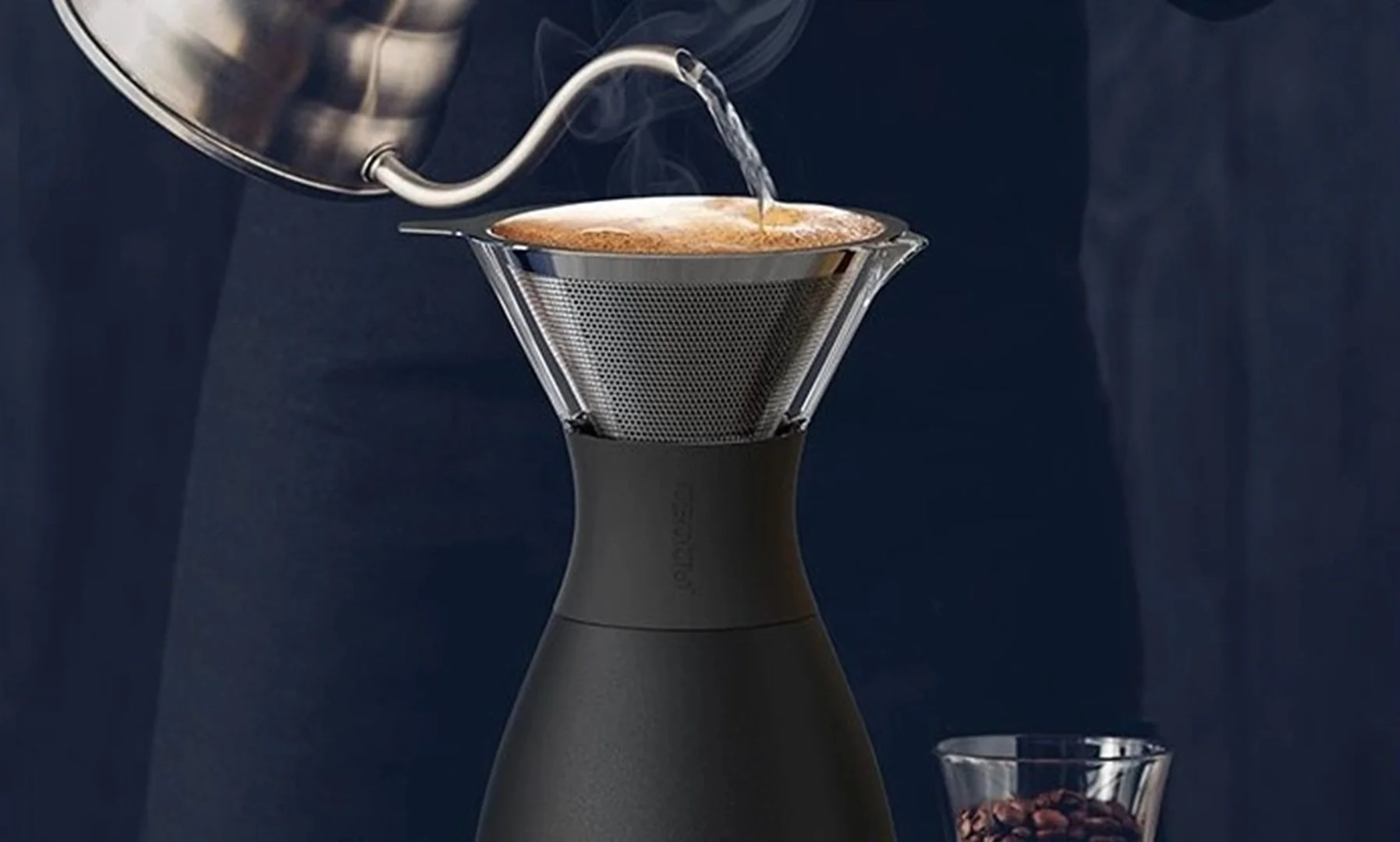 Pour Over - čierny Kávovar