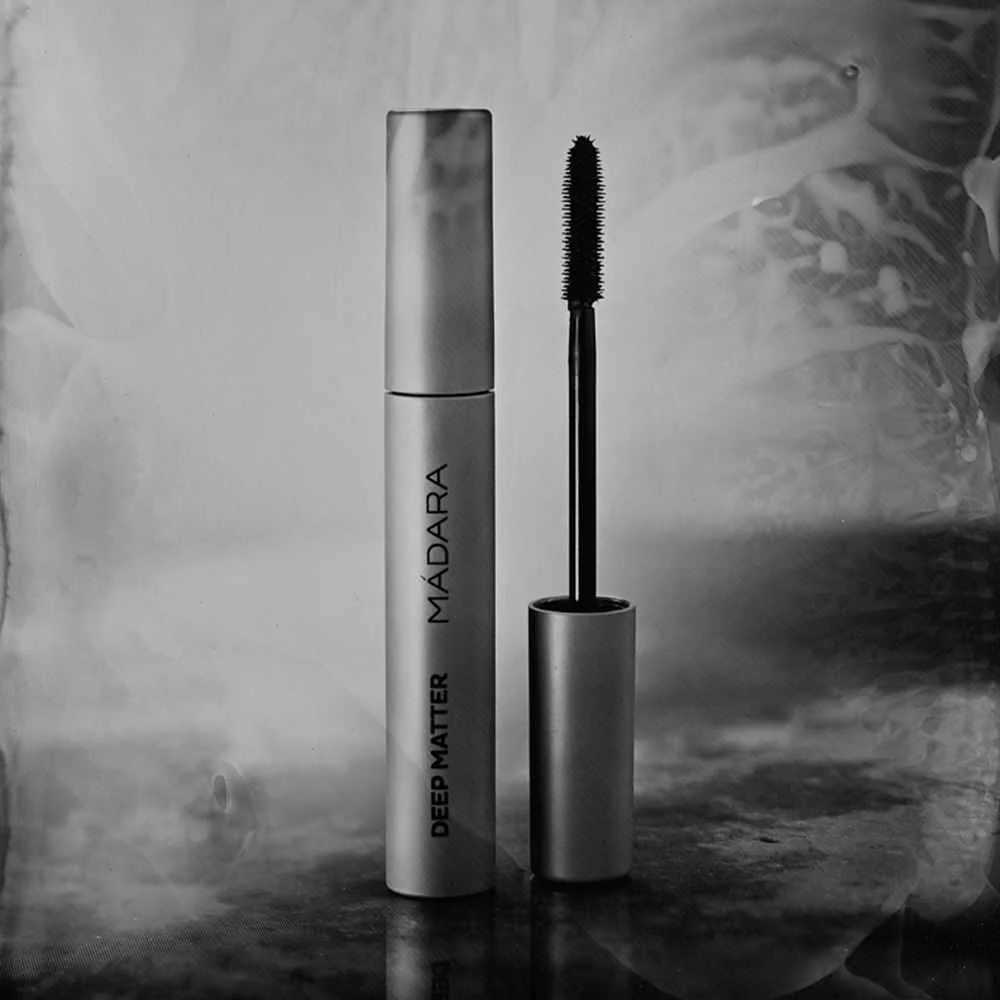 MÁDARA DEEP MATTER Riasenka pre výrazný objem 1×6 ml, riasenka pre výrazný objem